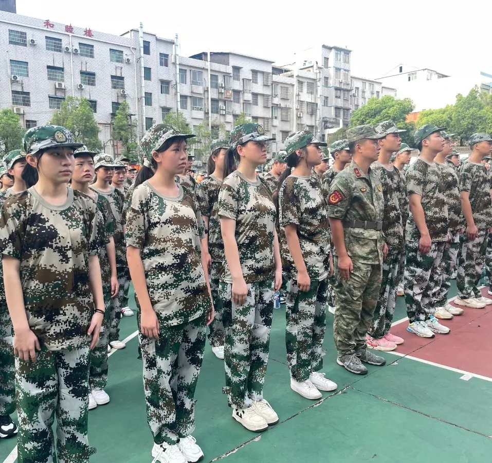 军训特辑 | 青春的汗水，军训的印记：经开新生的热血记录！