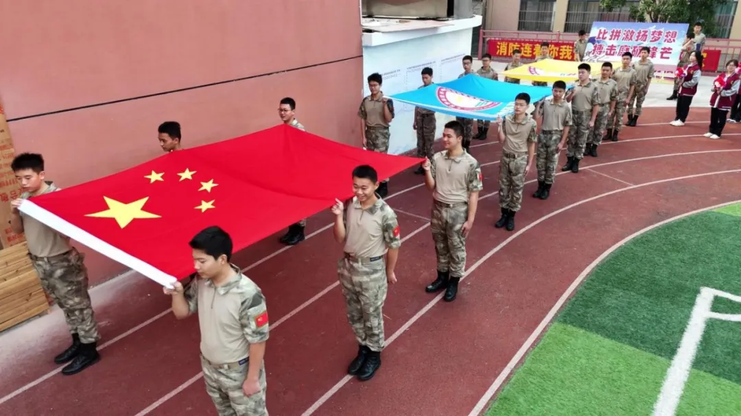 高燃来袭！经开学校校运会开幕式燃爆全场